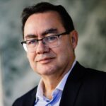 Augusto Cury se coloca à disposição para disputa presidencial