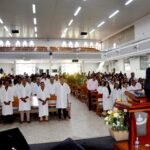 Batismo nas águas reúne fiéis na Assembleia de Deus em Coronel Fabriciano