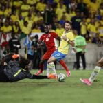 Presidente da CBF veta uniforme vermelho para goleiros do Brasil