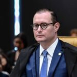 Zanin toma posse no TSE a três dias do 1º turno das eleições